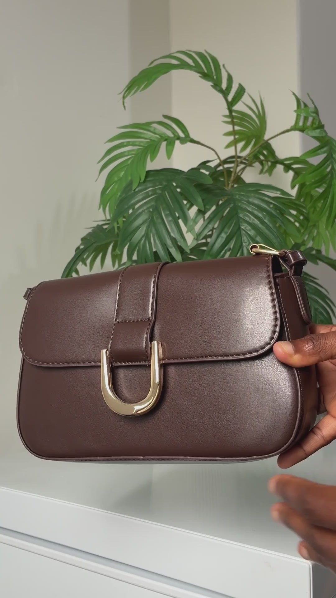 Brown buckle detail strap shoulder bag