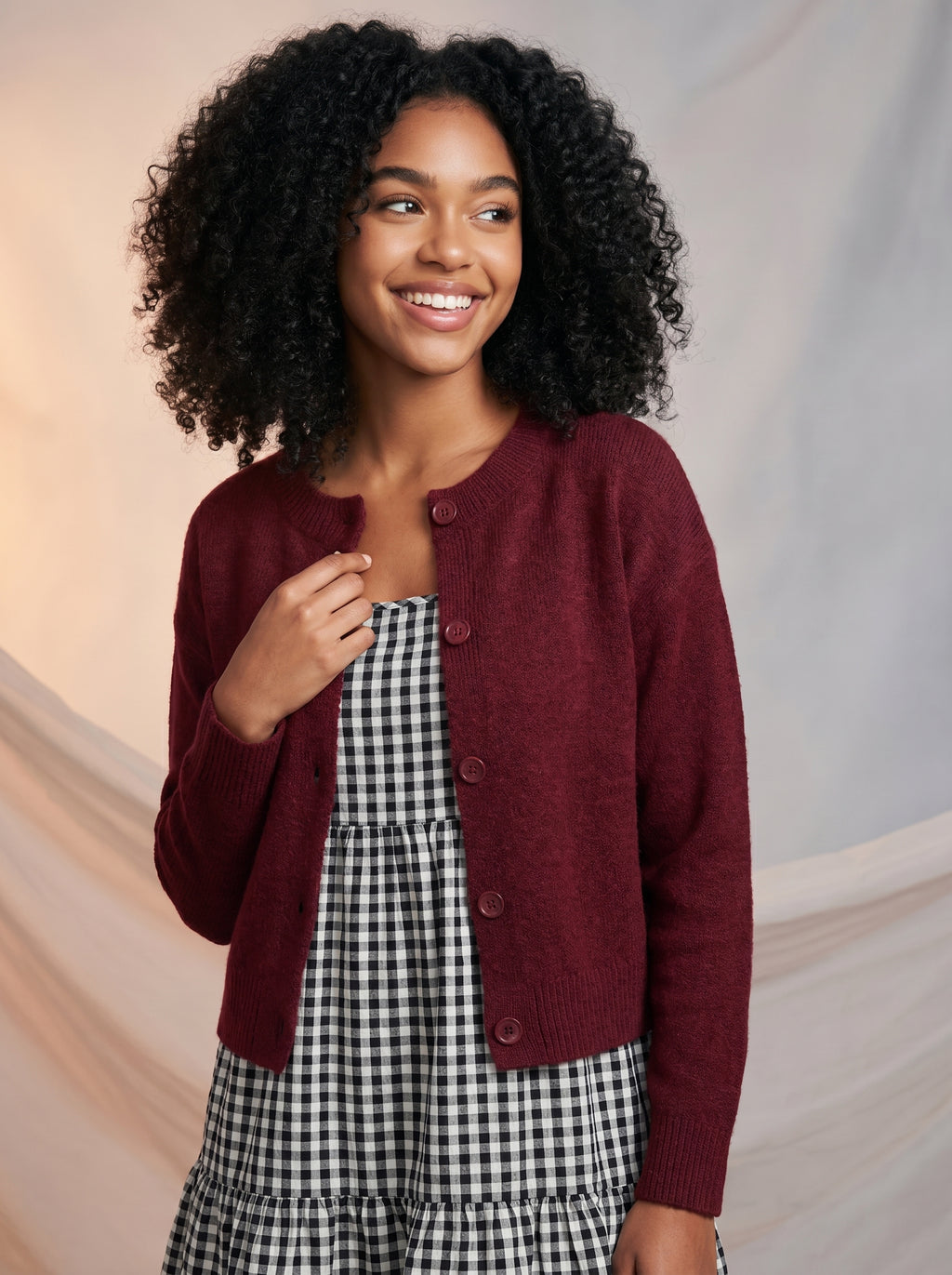 Roundneck cardigan