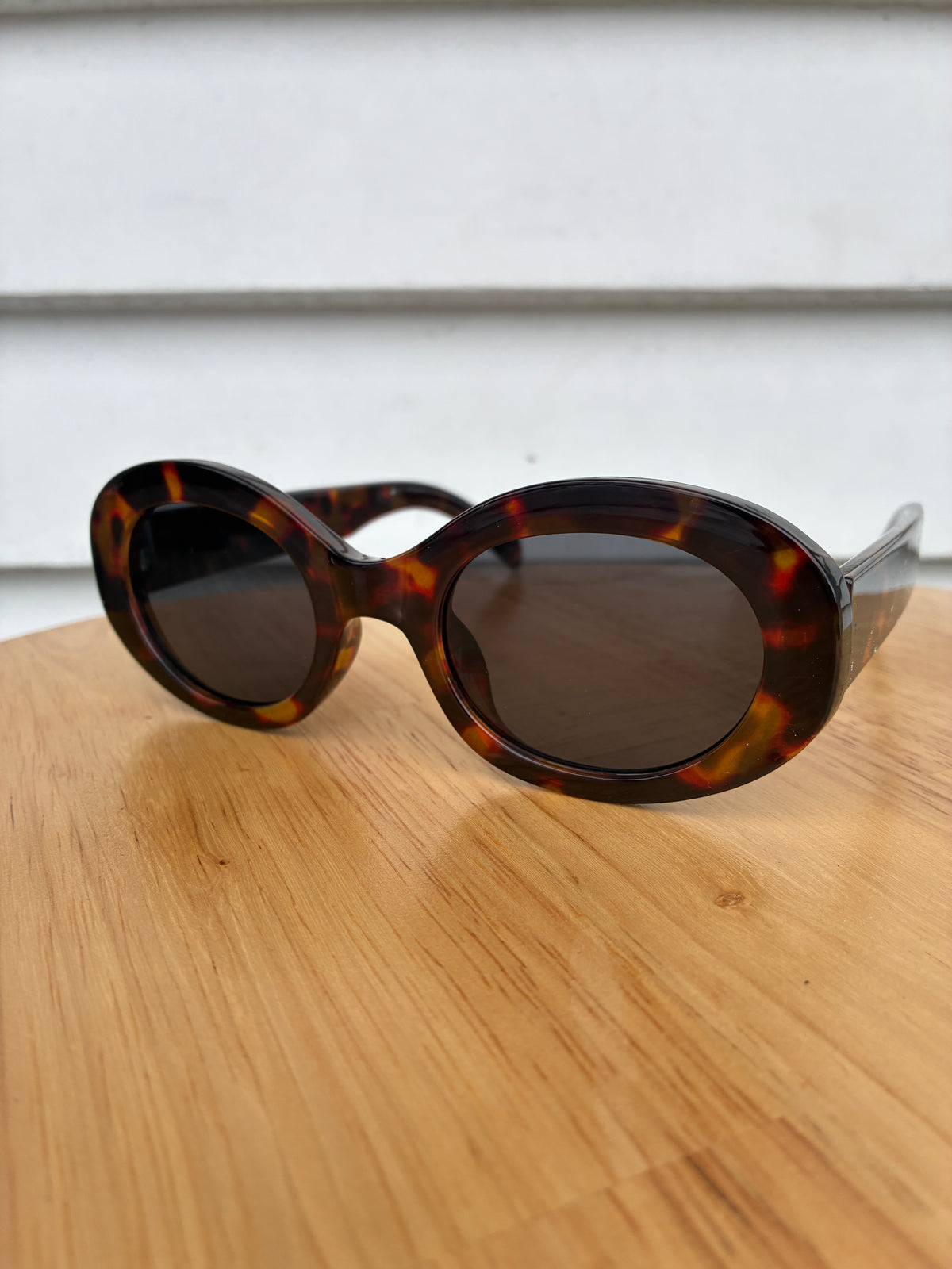 Oval shaped animal print sunnies