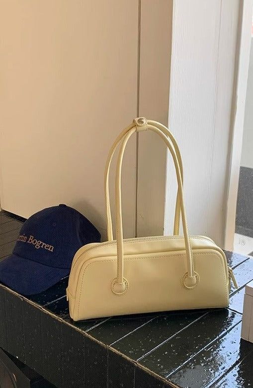 Retro baguette bag
