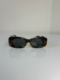 Tortoise shell design frame sunnies