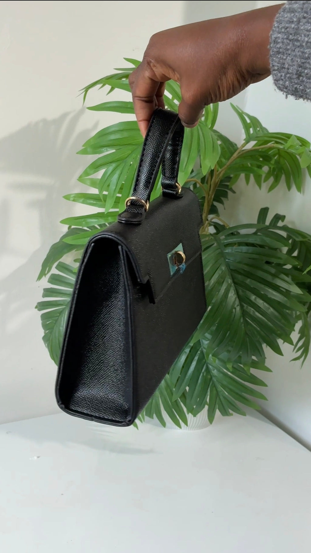 Solid boss lady bag