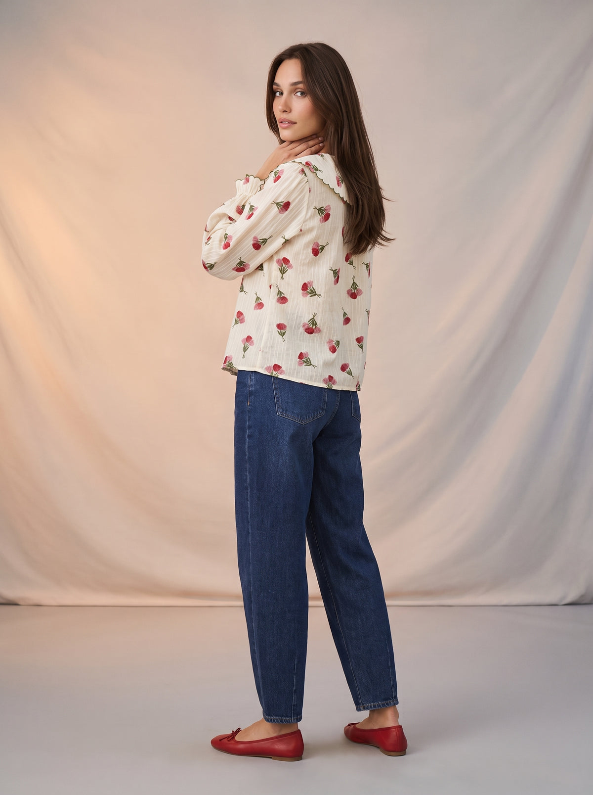 Vee neck florals and ruffle blouse
