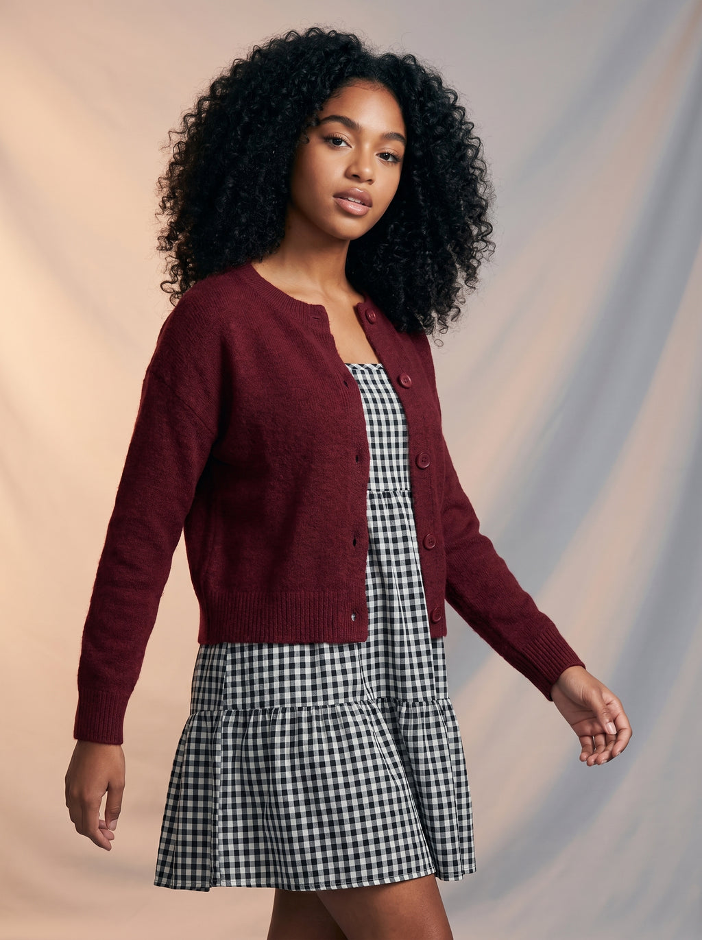 Roundneck cardigan
