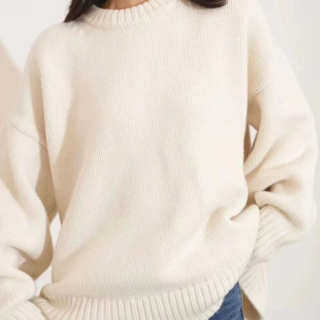 Roundneck beige sweater