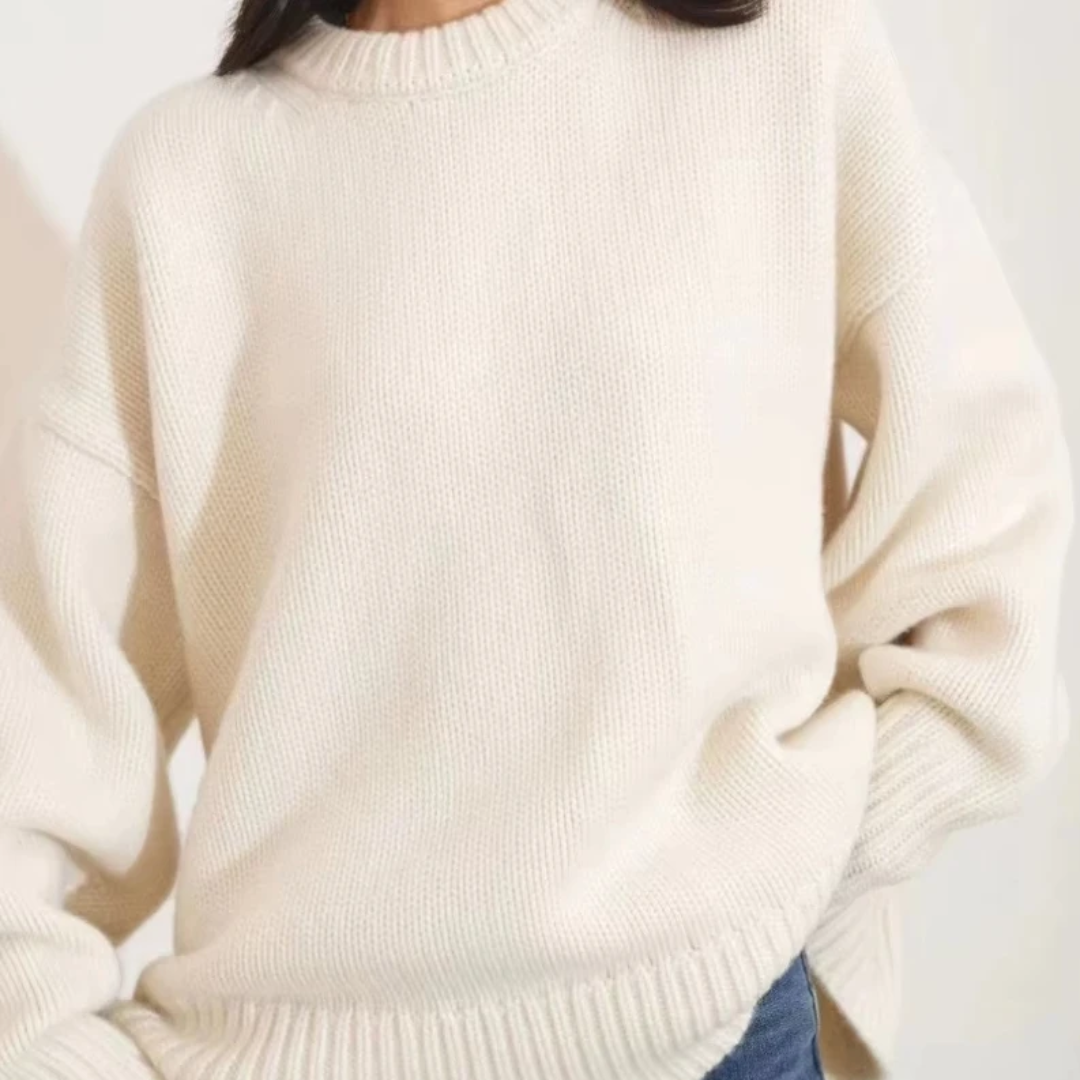 Roundneck beige sweater