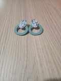 Artsy pair of earrings