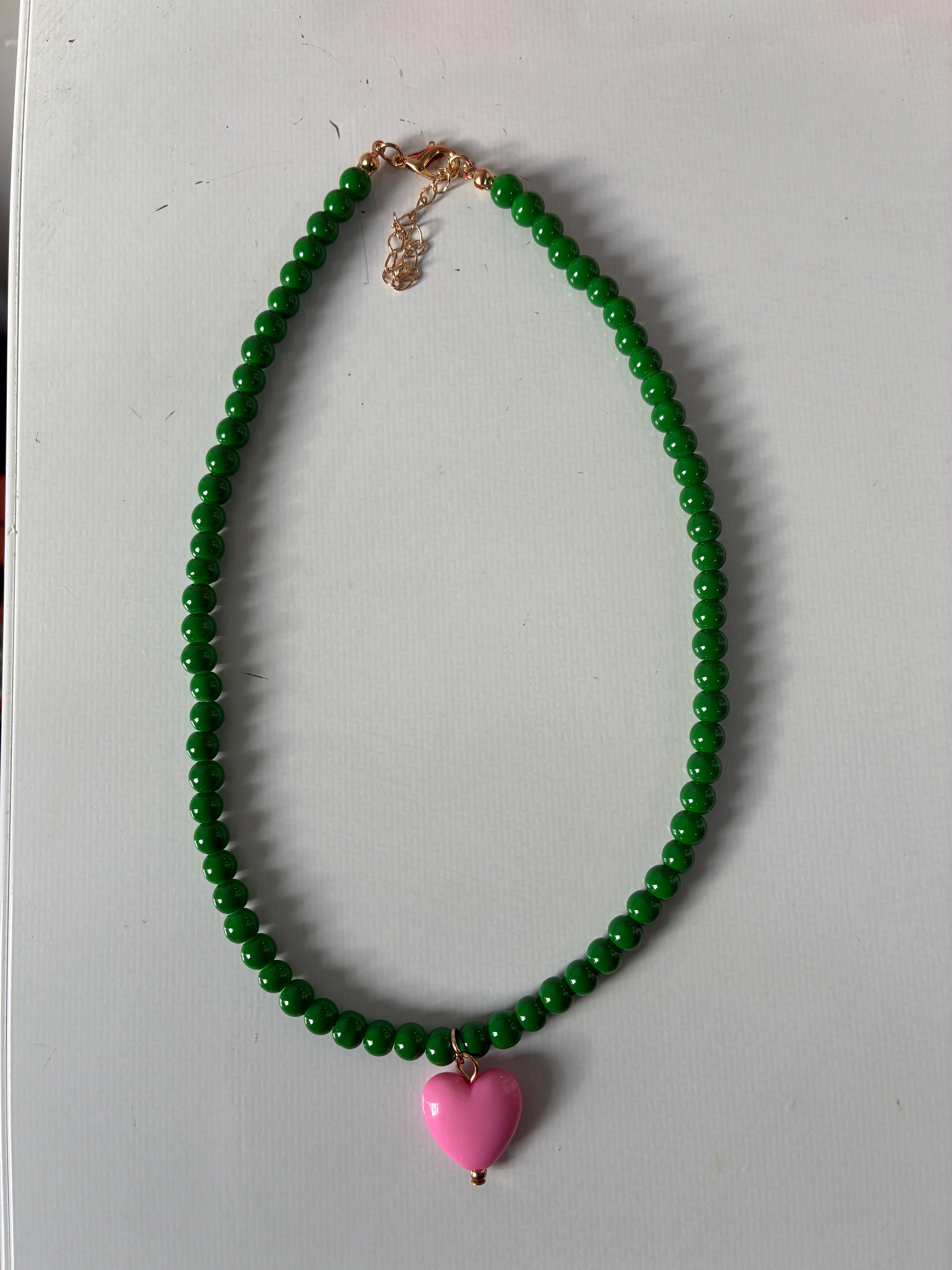 Chunky heart shaped beaded necklace (green)