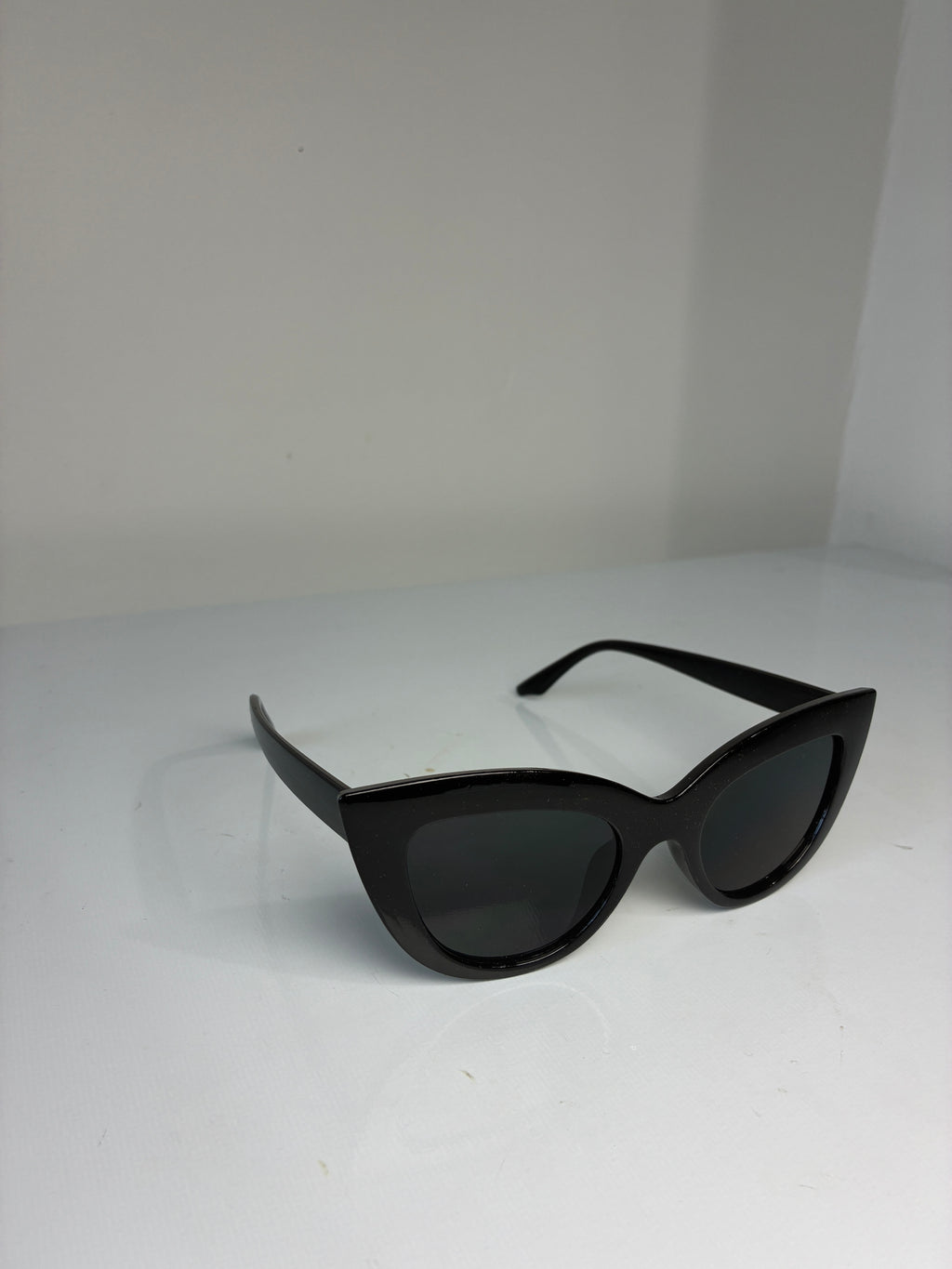 Cat eye sunnies