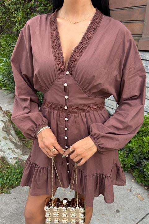 Longsleeve frilly hem detail V-neck dress