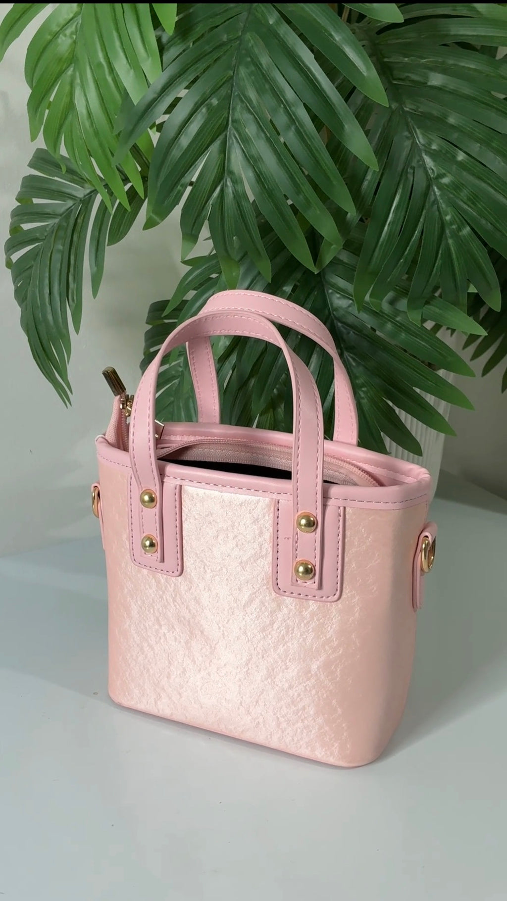 Ladies cute bag