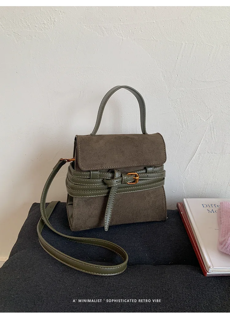 Belt strap detail bag