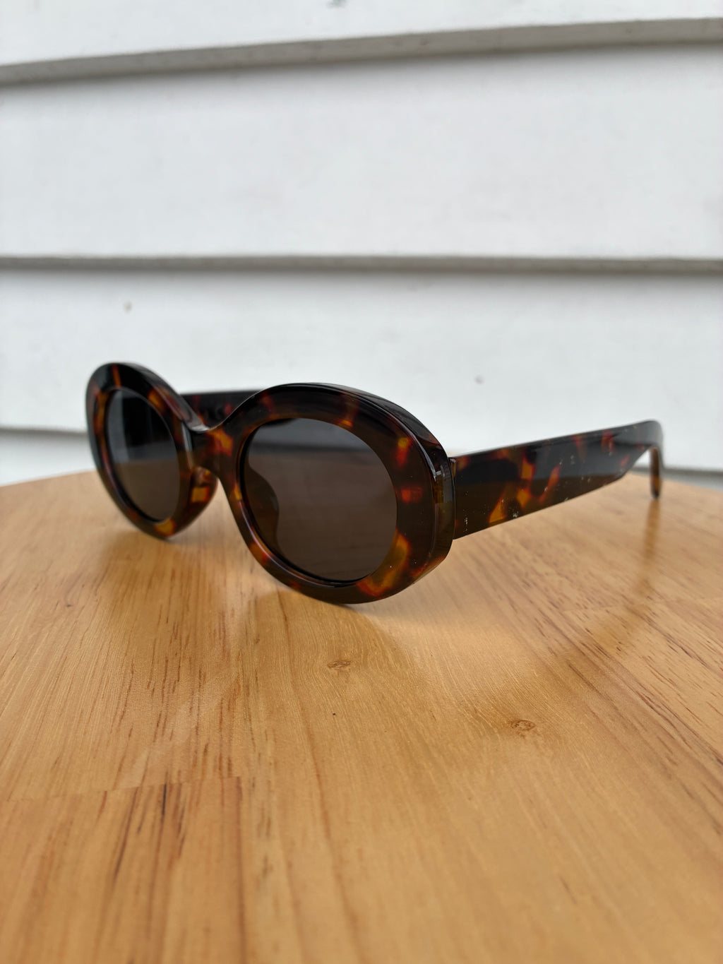 Oval shaped animal print sunnies