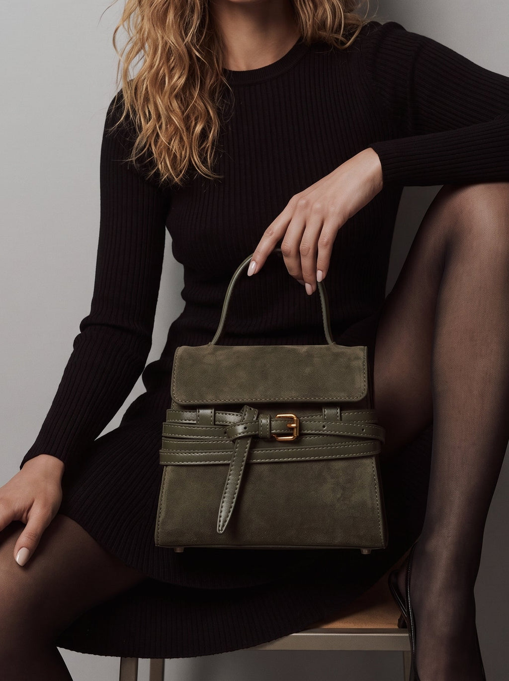 Belt strap detail bag