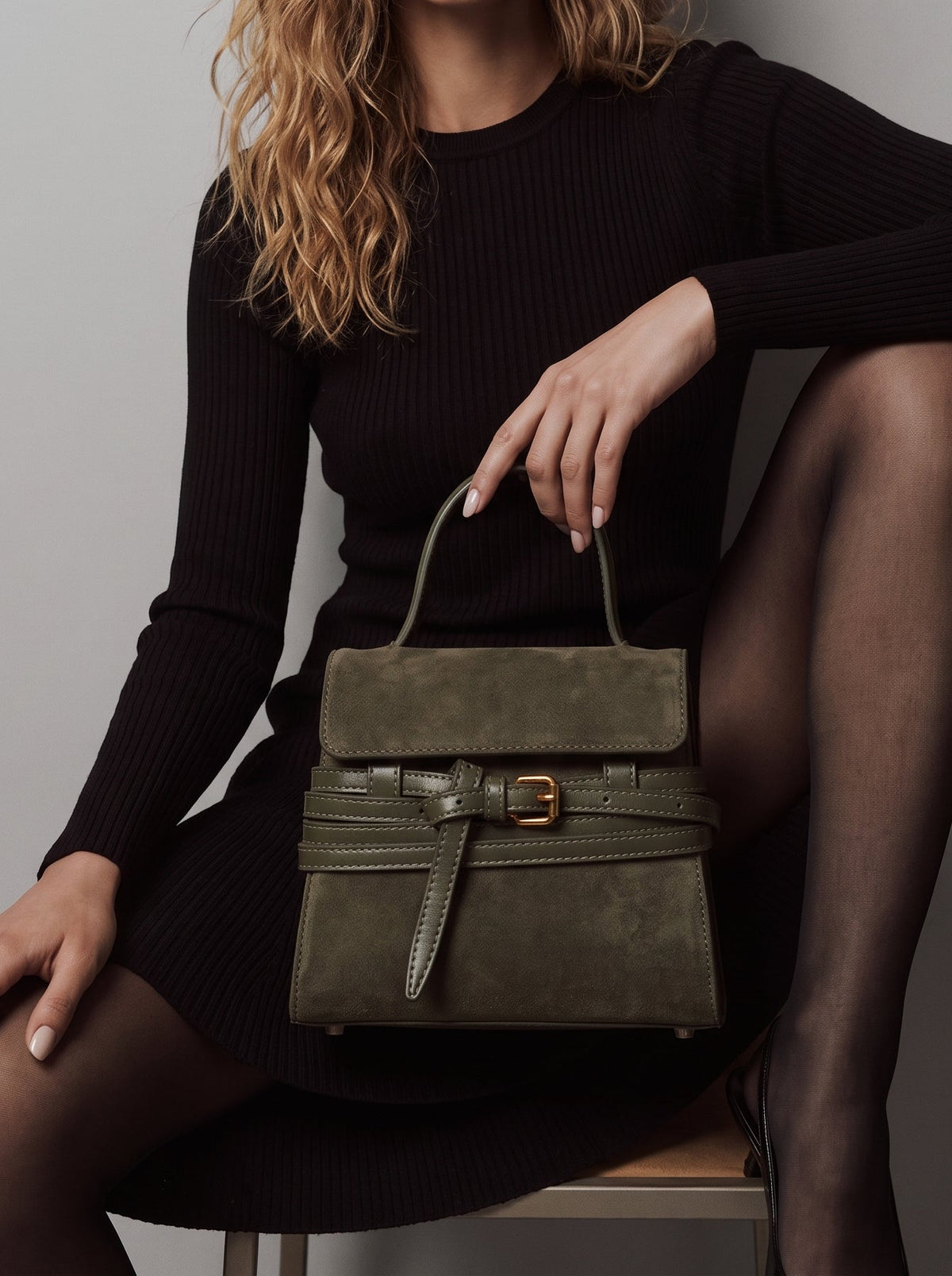 Belt strap detail bag