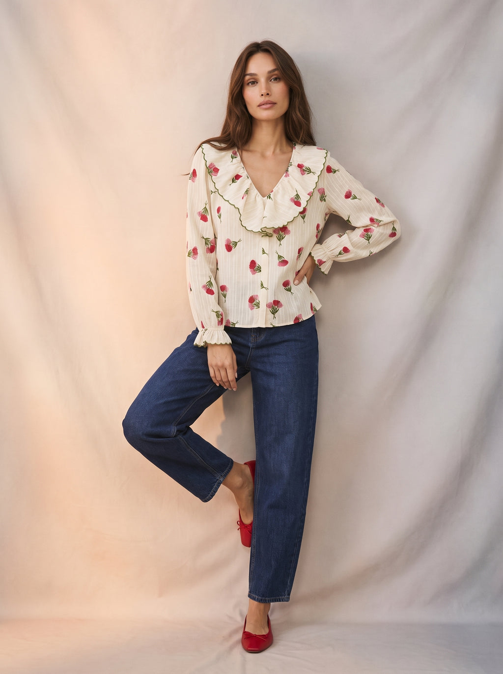Vee neck florals and ruffle blouse