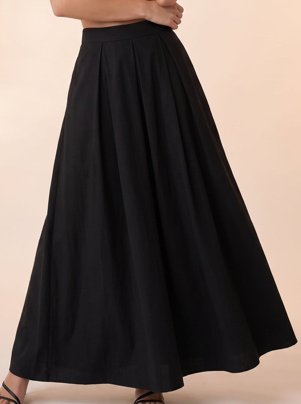Pleated black maxi skirt