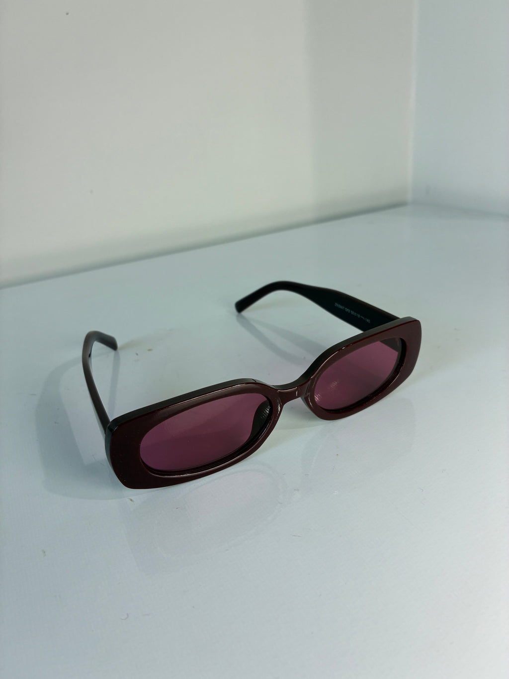 Burgundy sensation sunnies